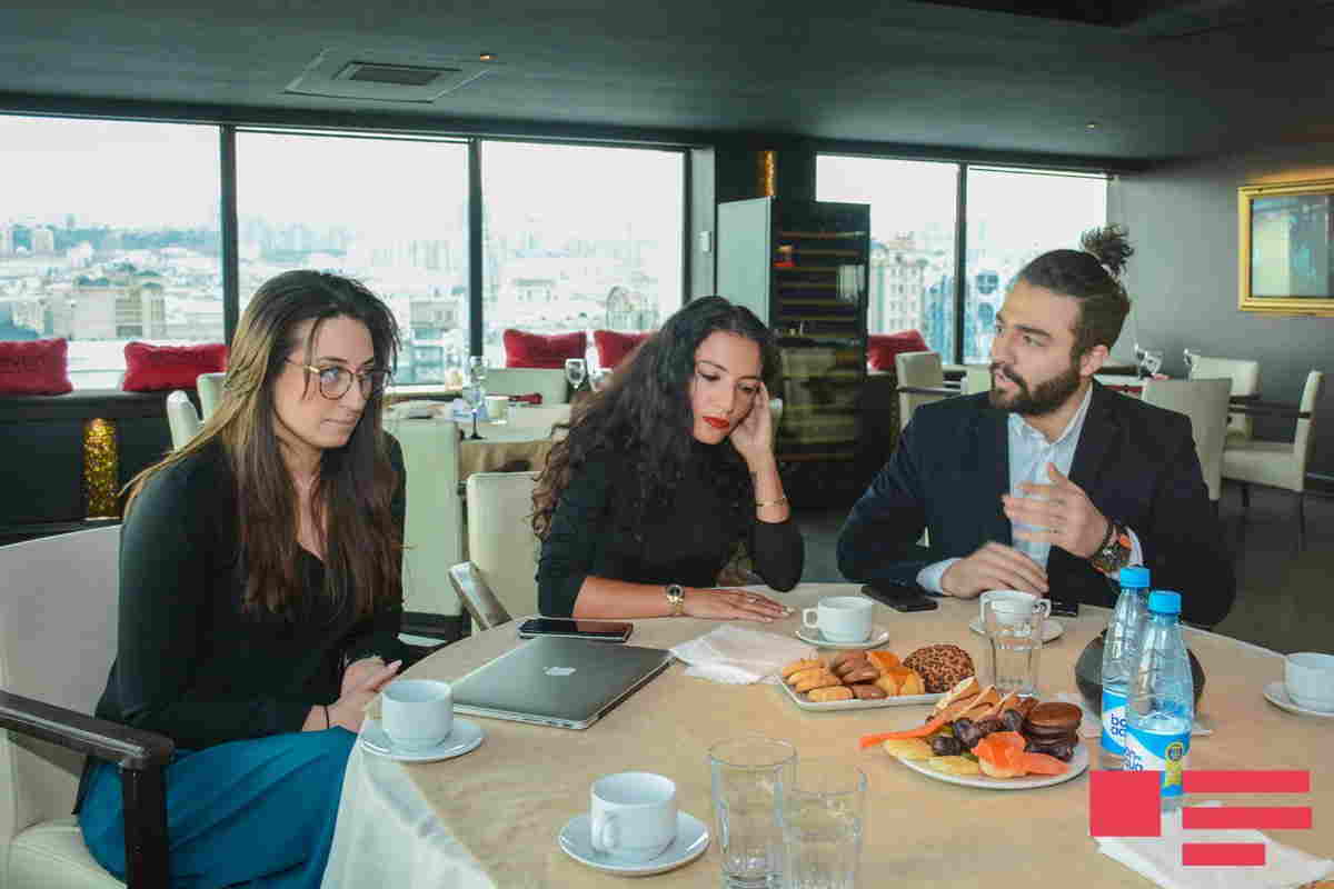 Dilarə açıq-saçıq şəkillərindən danışdı:  Yaxşı bədənim var, göstərməsəm... - FOTOLAR