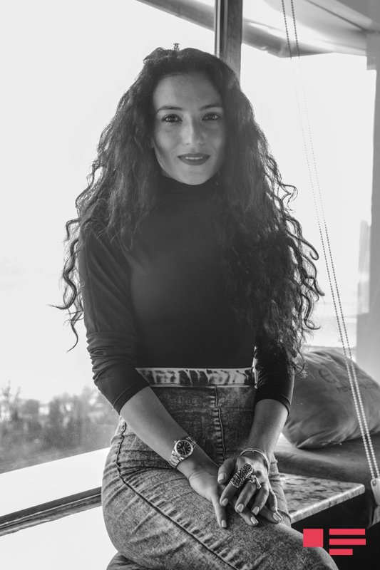 Dilarə açıq-saçıq şəkillərindən danışdı:  Yaxşı bədənim var, göstərməsəm... - FOTOLAR