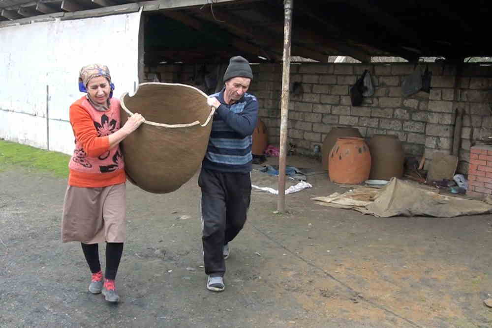 Azərbaycanın Təndirkəsənlər məhəlləsindən -  FOTOLAR