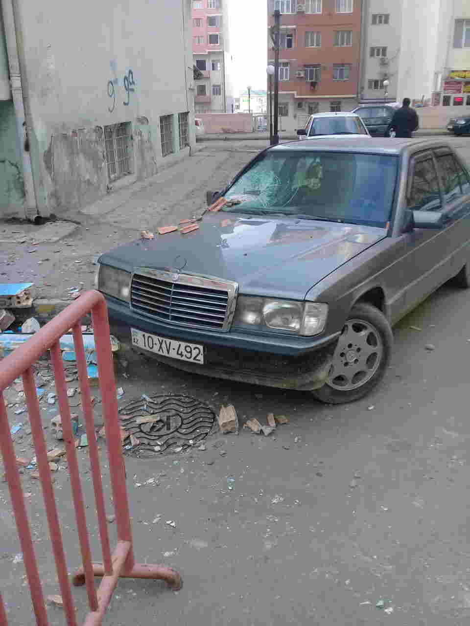 Gənclər şəhərciyində  PARTLAYIŞ - FOTOLAR