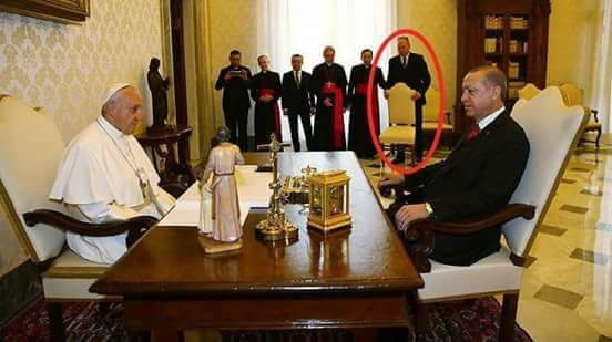 Roma papası ilə görüşü zamanı Ərdoğan:  Oturacağımı dəyişin â€“ FOTO