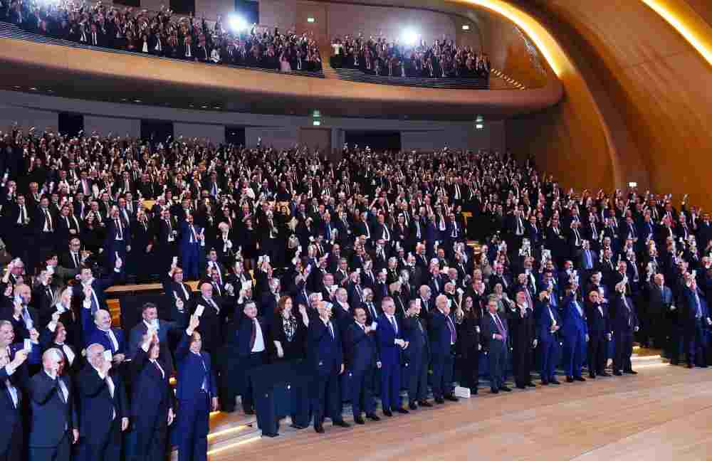 YAP-ın VI qurultayından    FOTOLAR