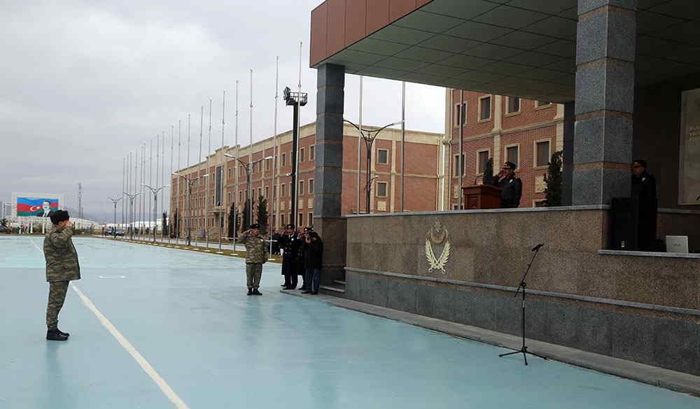 Nazir andiçən əsgərlərin valideyinləri ilə görüşdü -  FOTOLAR