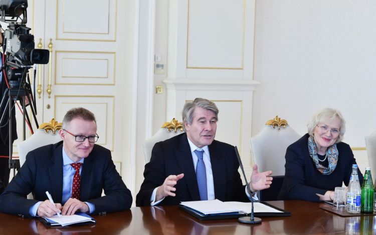 Prezident Volfqanq Büxelenlə görüşdü - FOTO