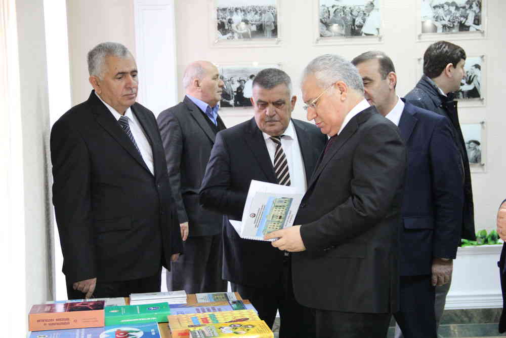 Heydər Əsədov Ağsuda vətəndaşlarla görüşüb - FOTOLAR