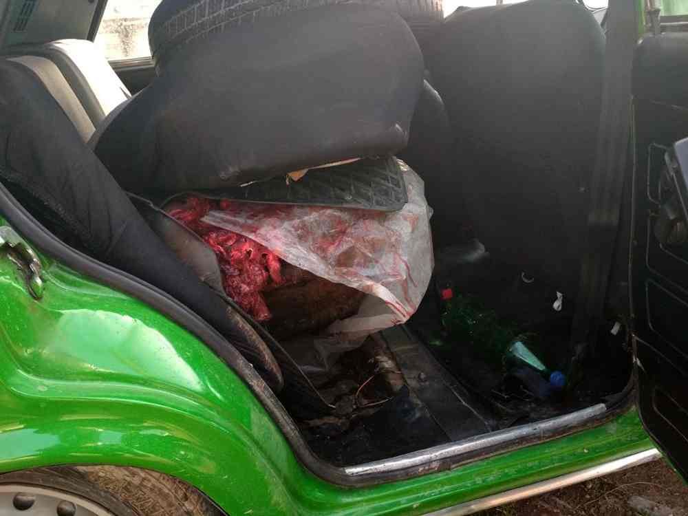 Polisin saxladığı avtomobilin yük yerindən elə bir şey tapıldı ki...  - FOTO 