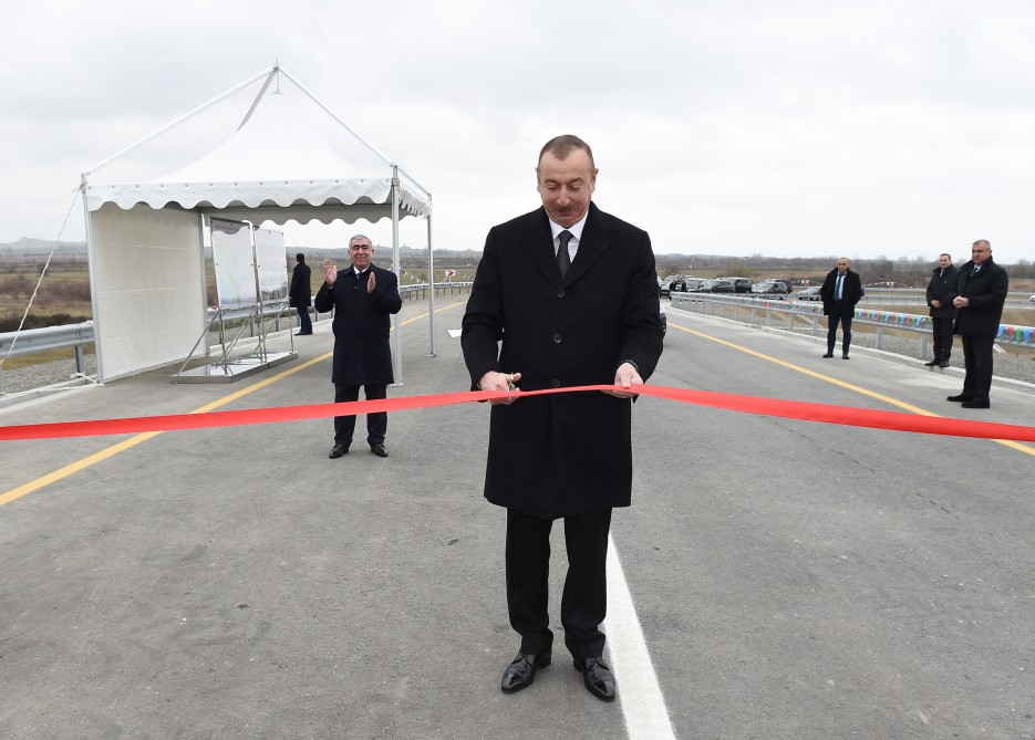 Mingəçevir-Bəhrəmtəpə yolunun 26 kilometrlik hissəsi istismara verildi - FOTO