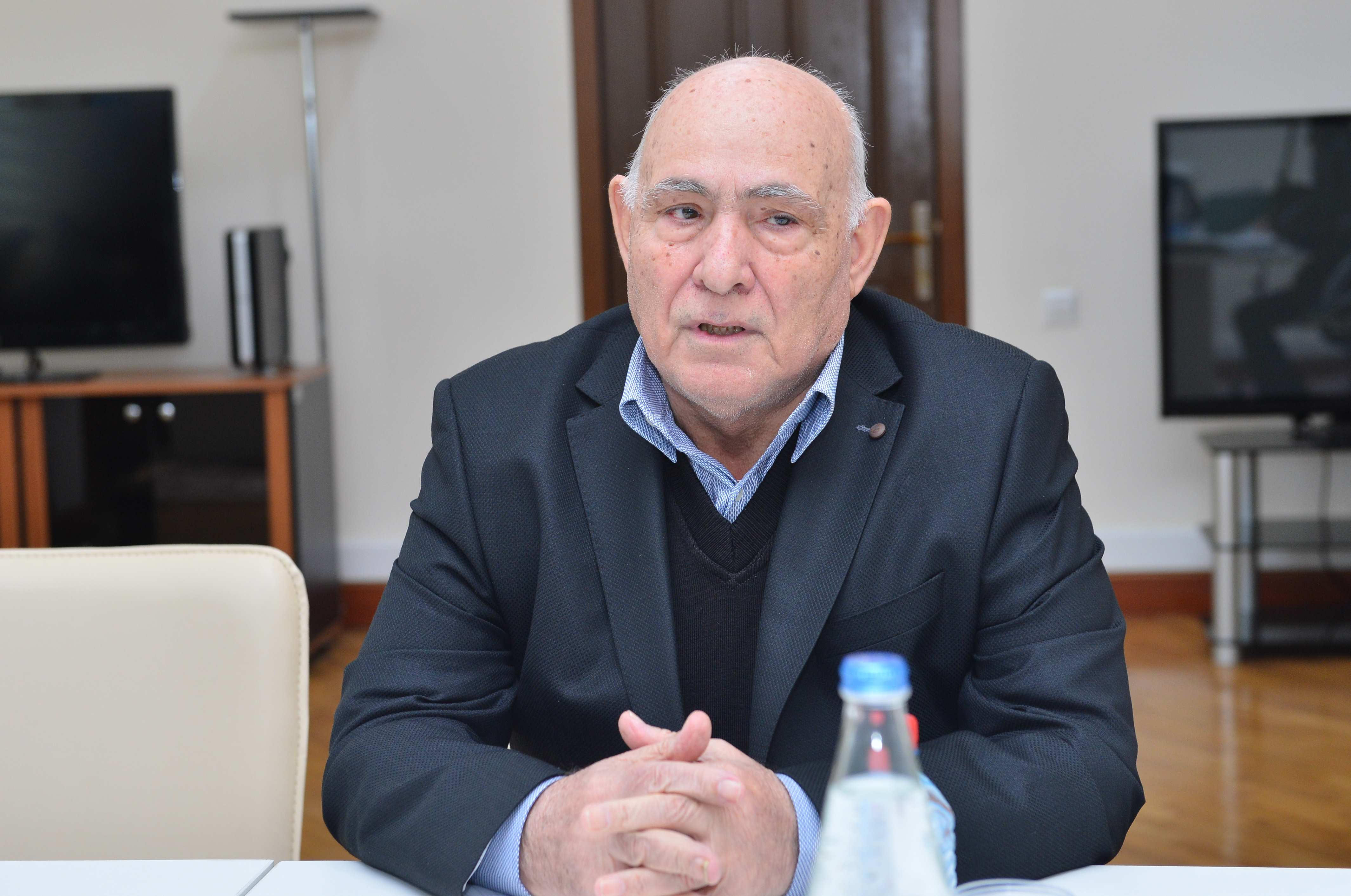 Mikayıl Cabbarov Şirvanda vətəndaşlarla görüşdü - FOTO