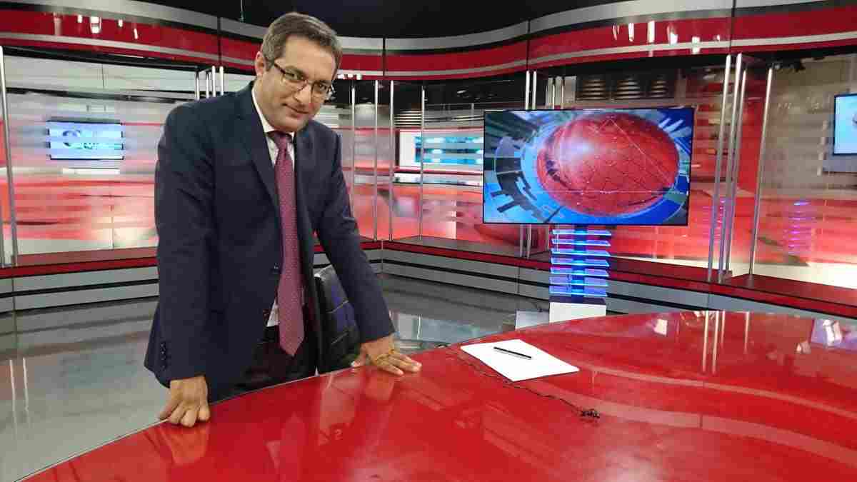 Tanınmış aparıcı ad günündə kövrəldi:  Atamın səhhəti ağırlaşanda efirdə idim - FOTO