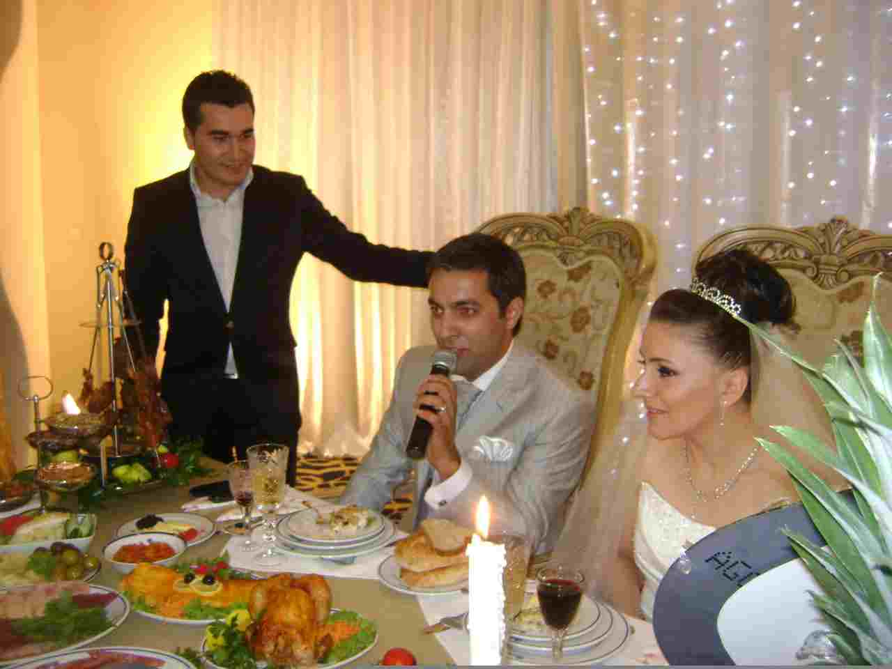 Tanınmış aparıcı ad günündə kövrəldi:  Atamın səhhəti ağırlaşanda efirdə idim - FOTO