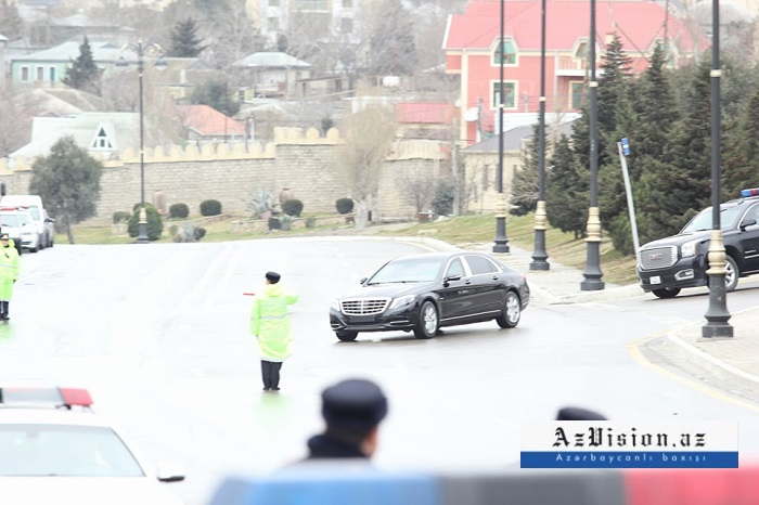 İlham Əliyev yanğın baş verən əraziyə gəldi  - FOTOLAR-YENİLƏNİB