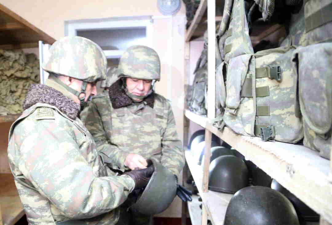 Nazir ön cəbhədə: Düşmən belə izlənildi (FOTOLAR)