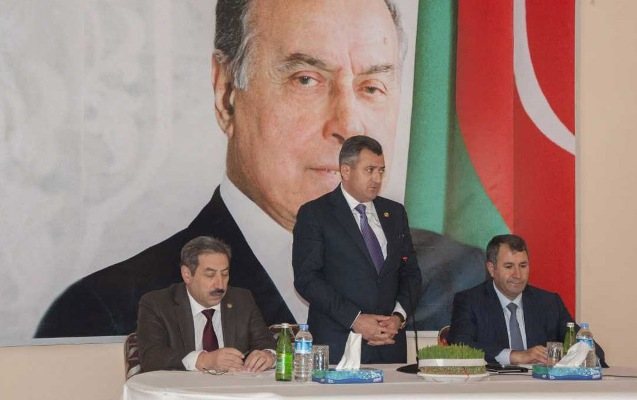 Abdin Fərzəliyevdən səyyar görüş:  sakinlərin problemləri dinlənildi, tapşırıqlar  verildi -  FOTO