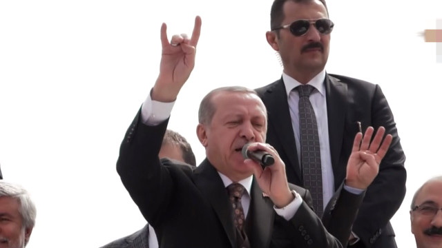 Ərdoğan ilk dəfə -  Bozqurd işarəsi ilə ... - VİDEO 