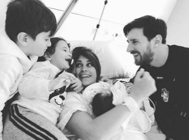 Messi 3-cü dəfə ata oldu -  FOTO