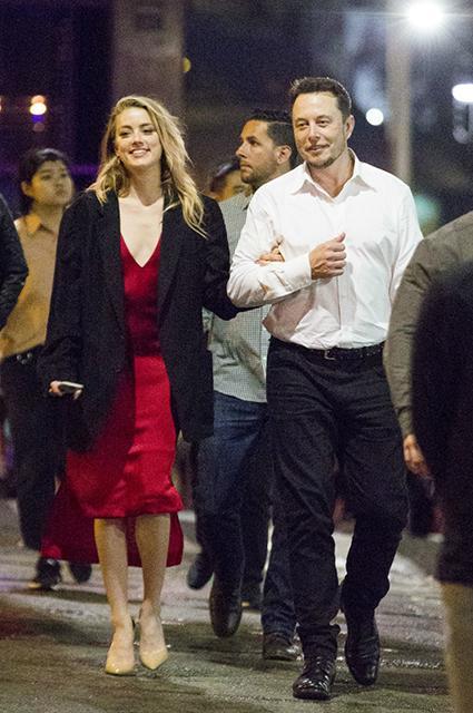 İndi də özündən 26 yaş böyük aktyorla görüşür -  FOTOLAR