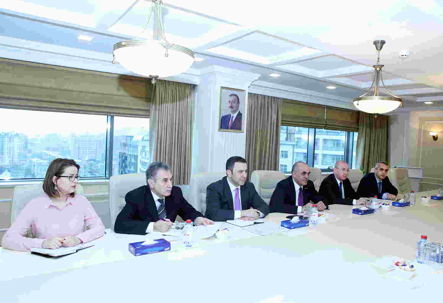 Nazir iş yerləri ilə bağlı tədqiqat aparan qrupu qəbul etdi -  FOTOLAR