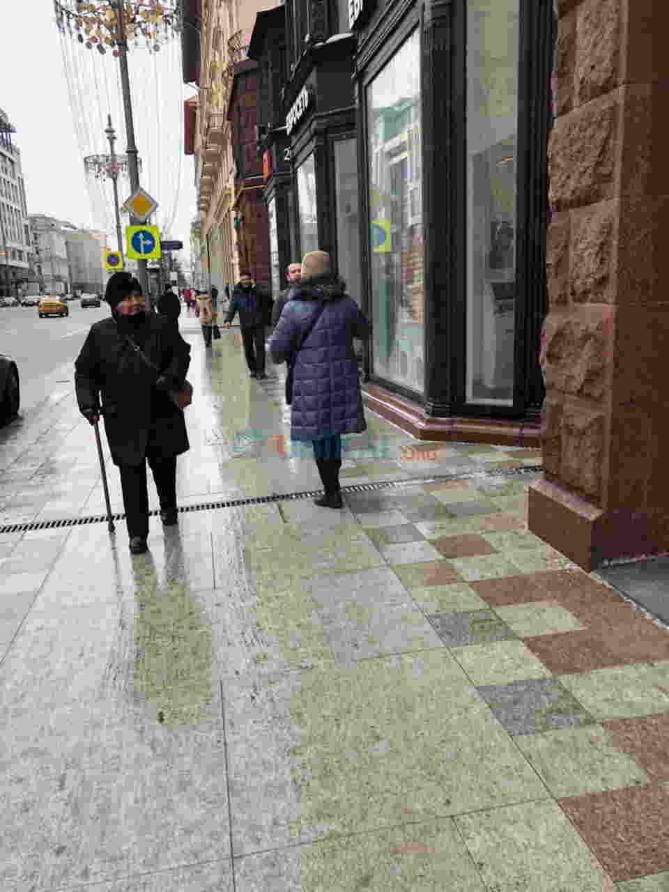 Turan İbrahimov Moskvada 1 milyonluq maşında gəzir -  FOTOLAR