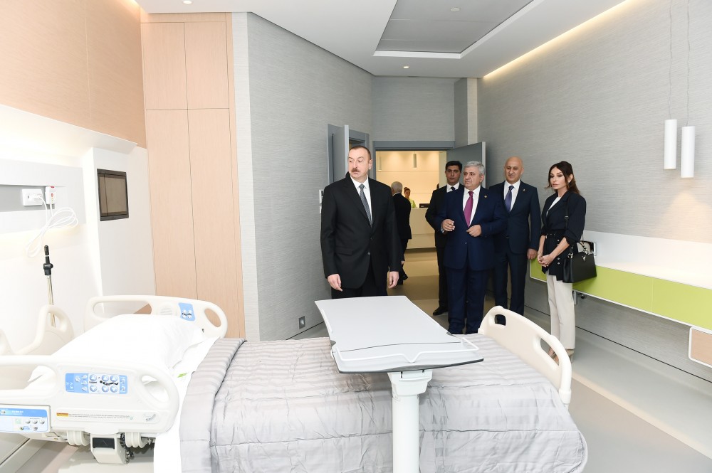 İlham Əliyev və xanımı Hospitalın   açılışında - FOTOLAR