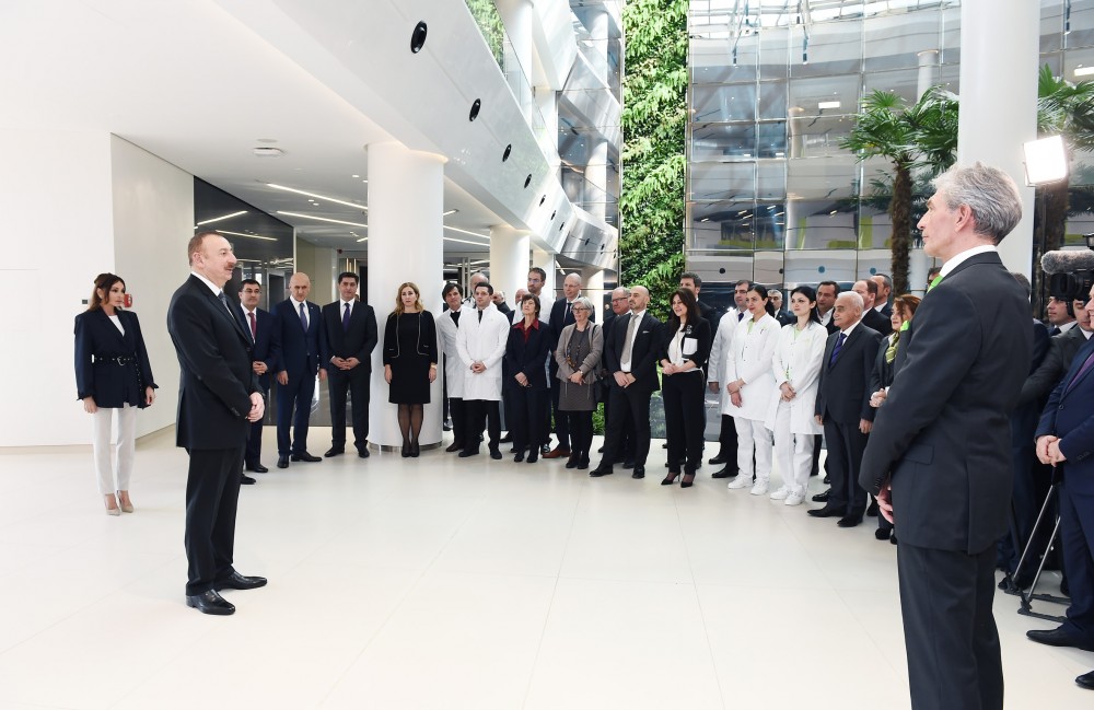 İlham Əliyev və xanımı Hospitalın   açılışında - FOTOLAR
