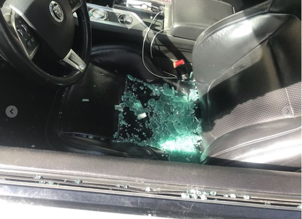 ABD Malikin maşınına   hücum olundu (FOTO)