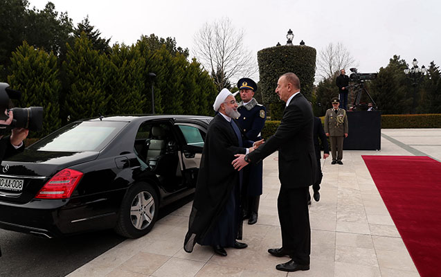 İlham Əliyev Ruhani ilə təkbətək görüşdü - FOTOLAR