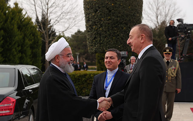 İlham Əliyev Ruhani ilə təkbətək görüşdü - FOTOLAR