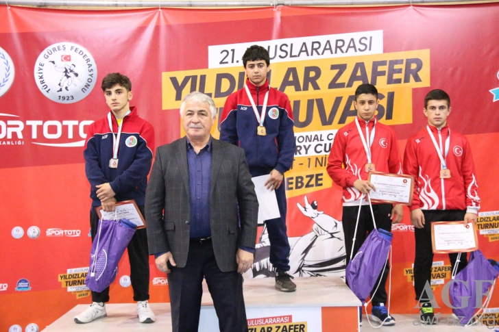 Güləşçilərimiz 8 medal qazandı    - FOTOLAR