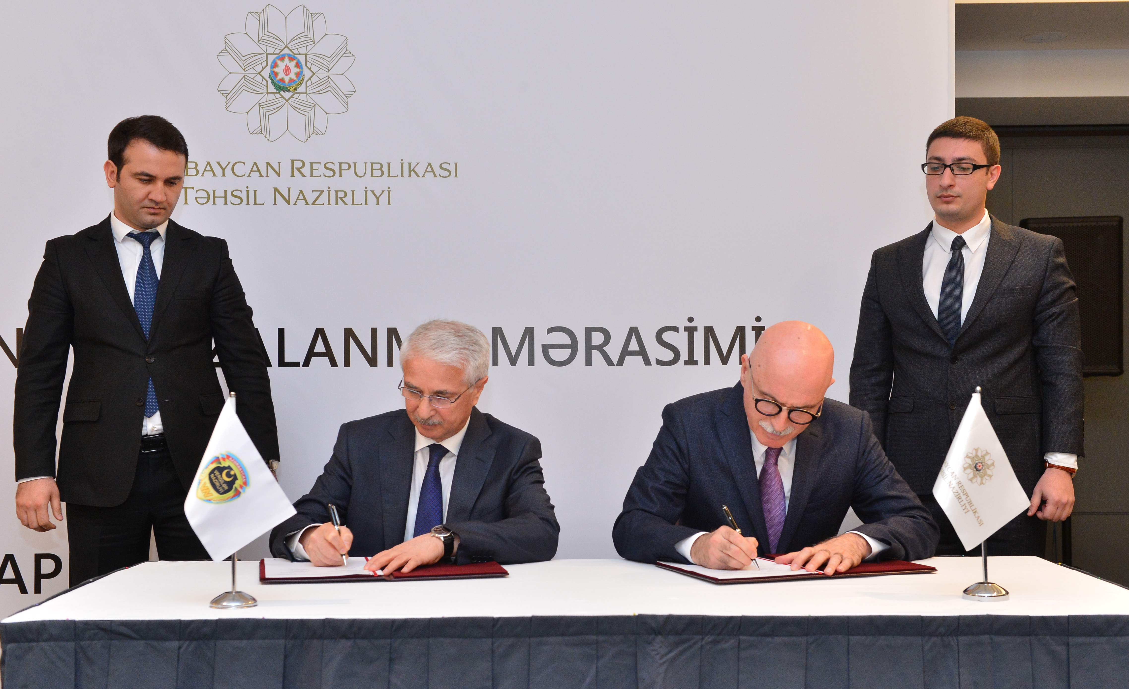 Vergilər və Təhsil nazirlikləri arasında memorandum imzalandı  - FOTOLAR