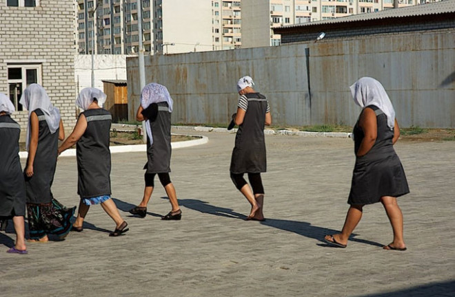 Qadın həbsxanasındakı bu görüntülər hər kəsi heyrətləndirdi   - FOTOLAR 