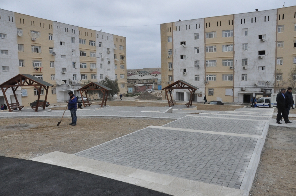 Qaradağda Abad məhəllə layihəsinin icrası davam etdirilir - FOTO