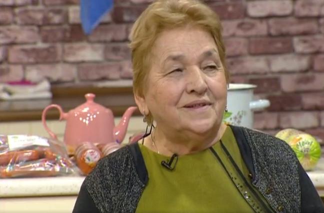 Nə oğlum, nə də gəlnim sözümü iki edə bilməz -  Azər Axşamın anası