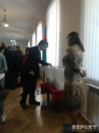 Ekologiya və təbii sərvətlər naziri də SƏS verdi -  FOTO