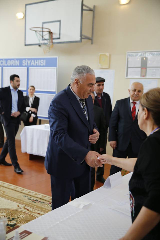 Hafiz Hacıyev belə səs verdi -  FOTOLAR