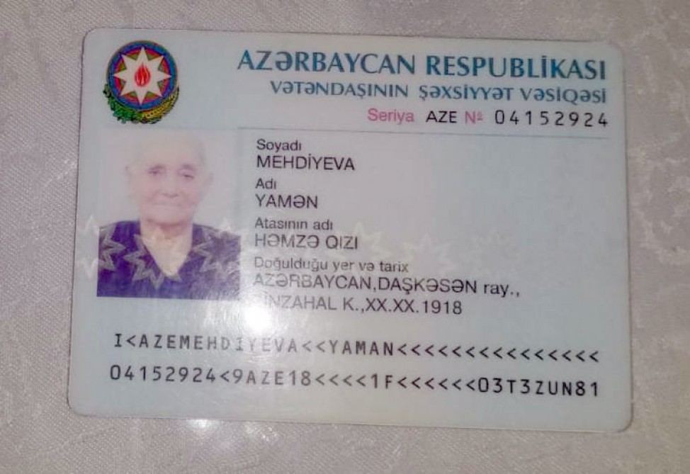 100 yaşlı nənə də səs verdi -  24 nəticə, 3 kötükcə sahibidir (FOTOLAR)