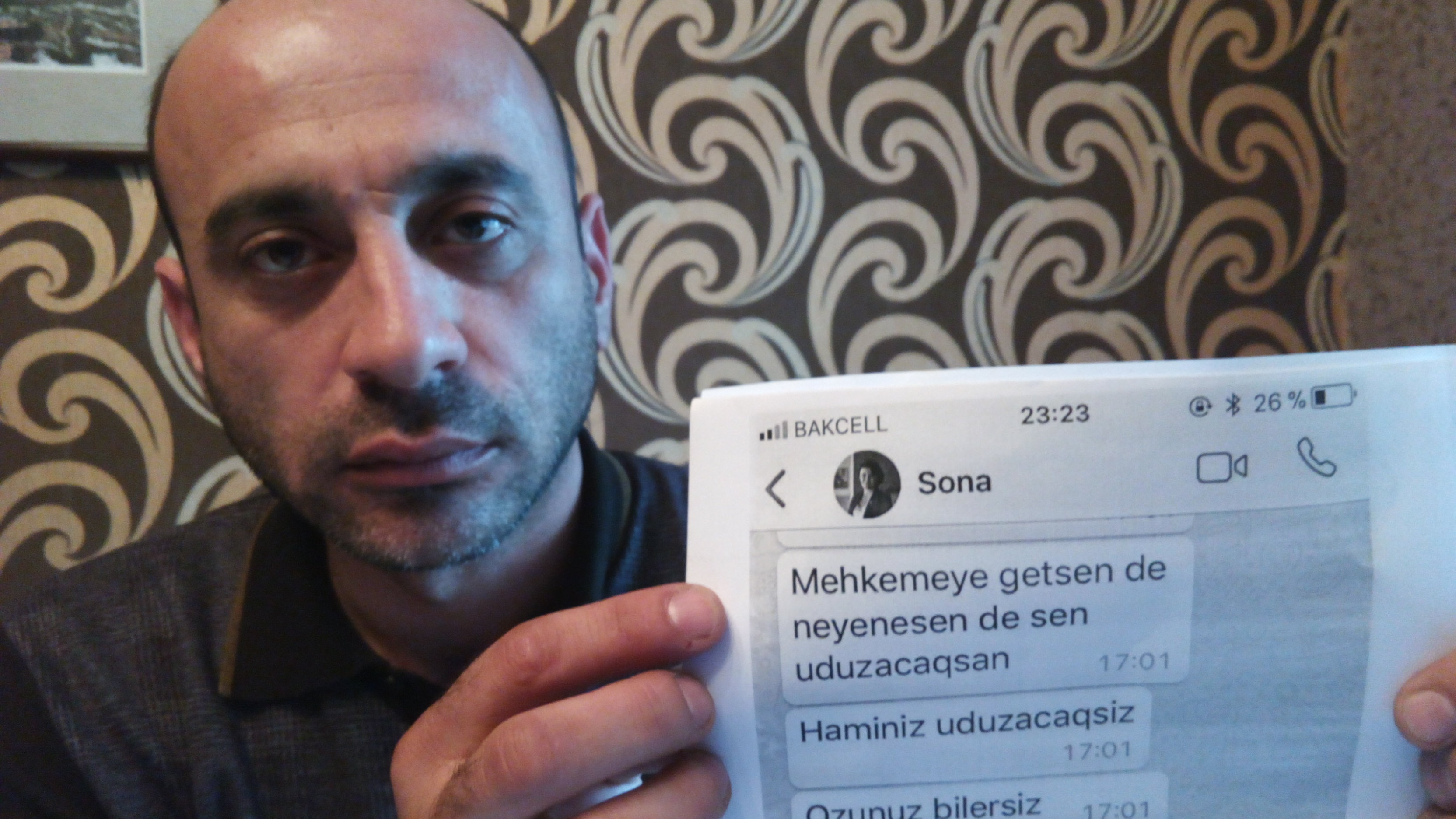 Deputat anasını dəlixanaya saldırmaq istəyir   - biabırçı əmlak davası (FOTO)