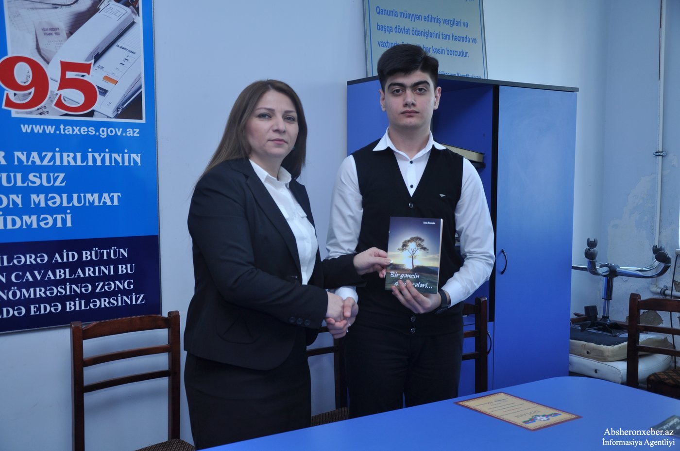 Məktəblinin Bir gəncin düşüncələri adlı kitabı çıxdı -  FOTOLAR