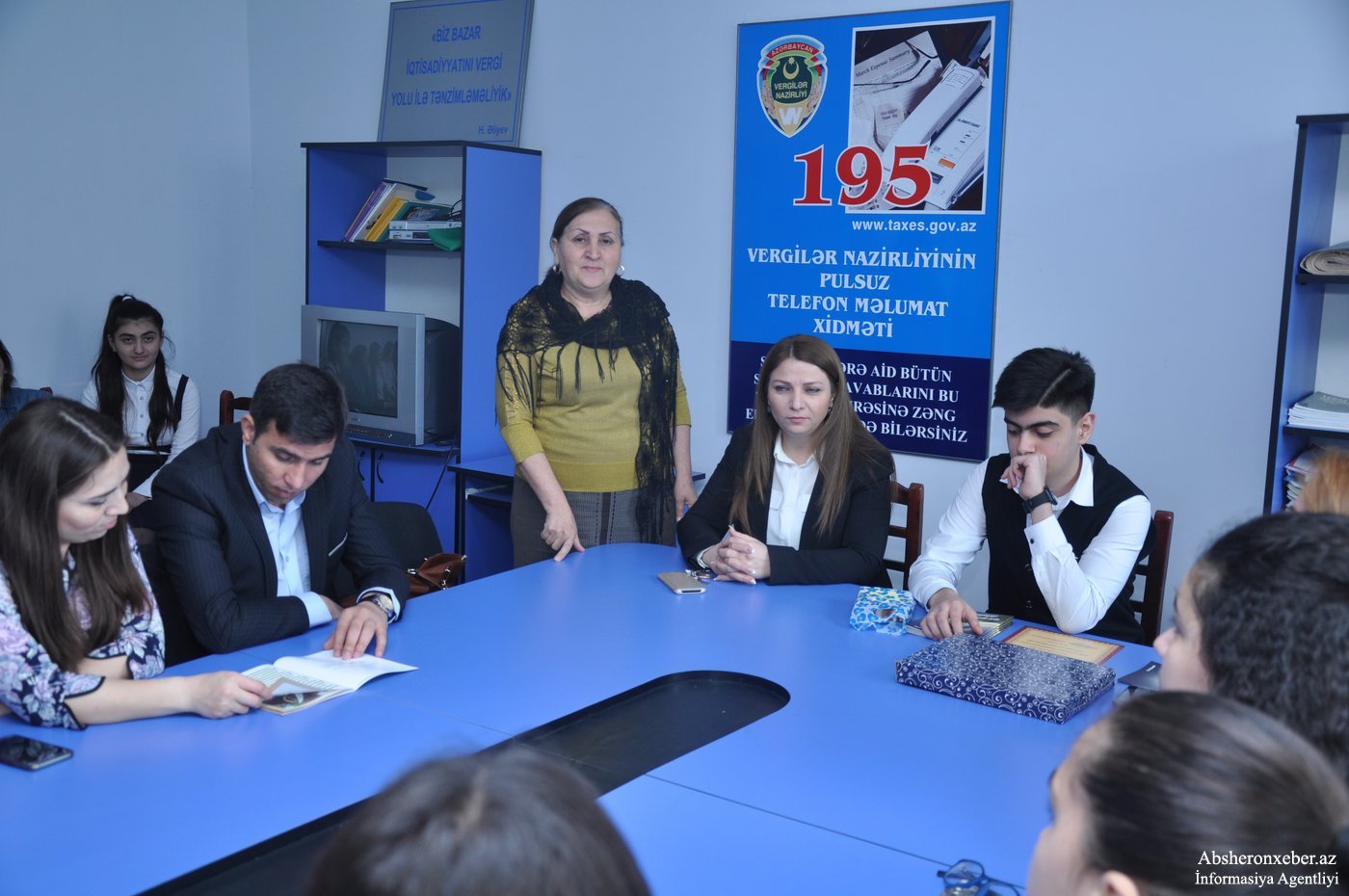 Məktəblinin Bir gəncin düşüncələri adlı kitabı çıxdı -  FOTOLAR