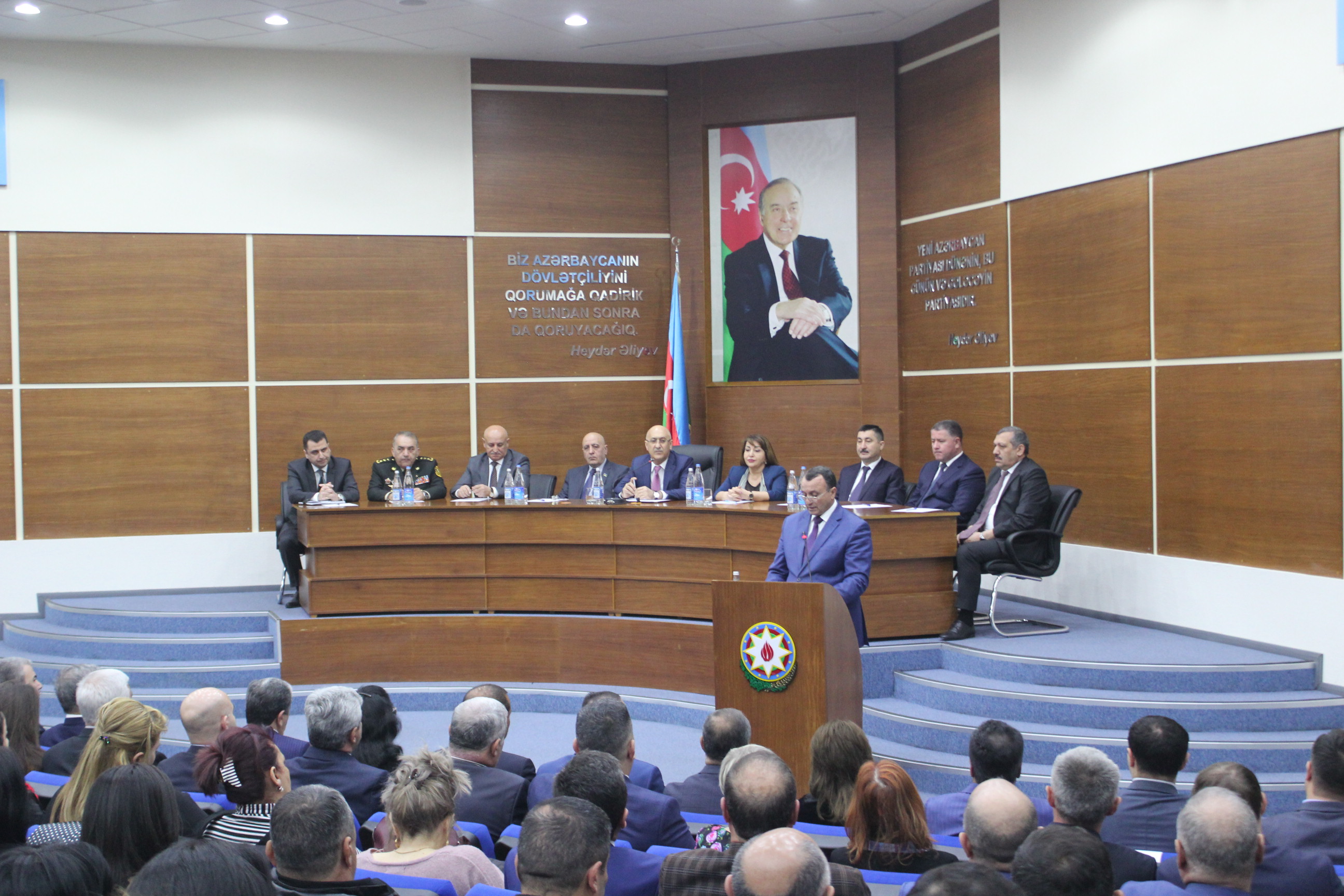 Nizami rayonunda hesabat yığıncağı keçirilib - FOTOLAR