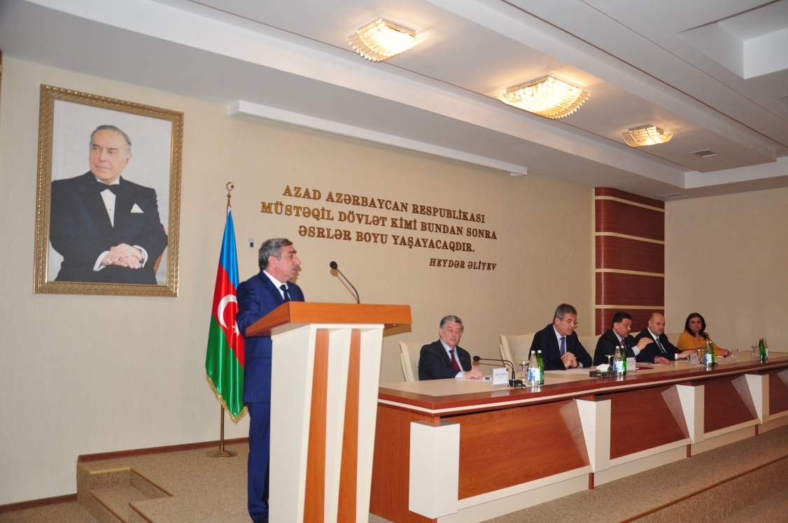 Qaradağ Rayon İcra Hakimiyyətinin hesabat yığıncağı  - FOTOLAR