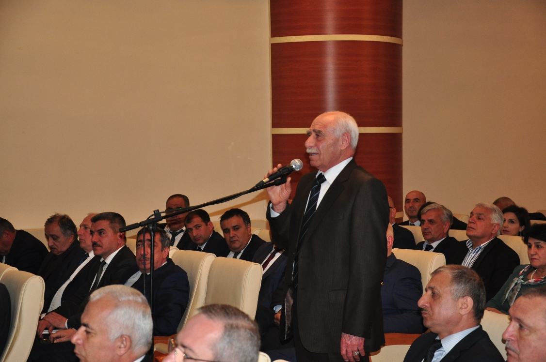 Qaradağ Rayon İcra Hakimiyyətinin hesabat yığıncağı  - FOTOLAR