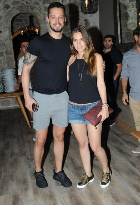 Məşhur aktrisanı tanıdınızmı? -  FOTOLAR