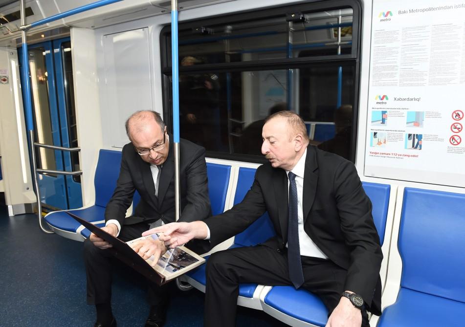 Prezident metroda -  Yeni qatarlarla tanış oldu (FOTOLAR)