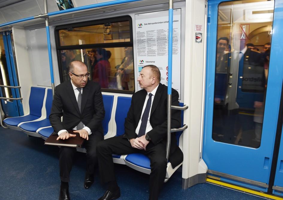 Prezident metroda -  Yeni qatarlarla tanış oldu (FOTOLAR)