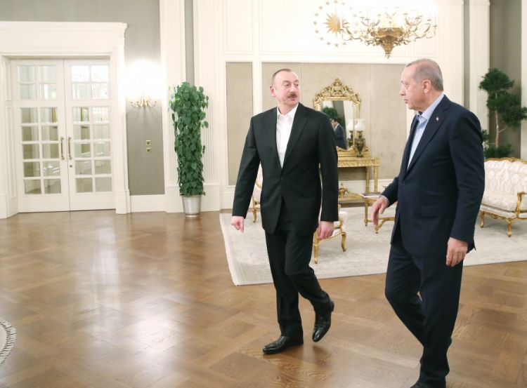 Prezidentlər şam yeməyində - FOTOLAR