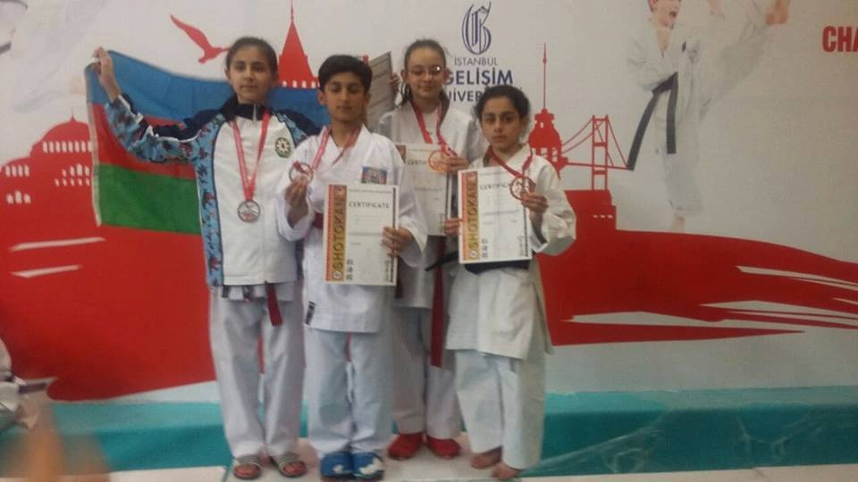 Karateçilərimiz dünya çempionatından 7 qızılla qayıtdı  - FOTO 