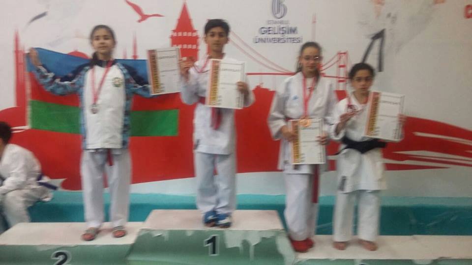 Karateçilərimiz dünya çempionatından 7 qızılla qayıtdı  - FOTO 