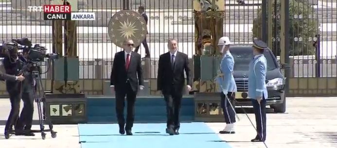 İlham Əliyev Türkiyədə belə qarşılandı - FOTOLAR