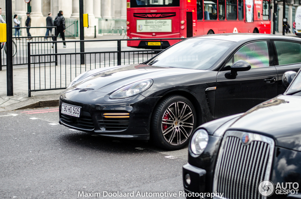 Heydər Əsədovun mənimsədiyi pullar Londonda â€“  Bahalı avtomobil və mülklər (FOTO-VİDEO)
