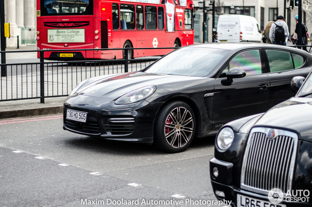 Heydər Əsədovun mənimsədiyi pullar Londonda â€“  Bahalı avtomobil və mülklər (FOTO-VİDEO)